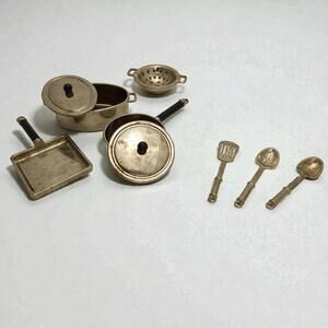 Vintage Tin Toy Cookware Set – 1970s Mini Pots & Pans